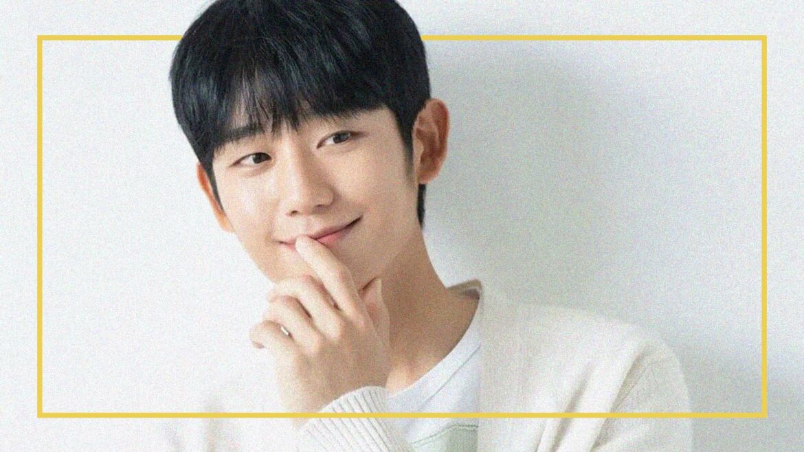 10 Jung Hae In Off-duty Looks That Are Wallpaper-worthy